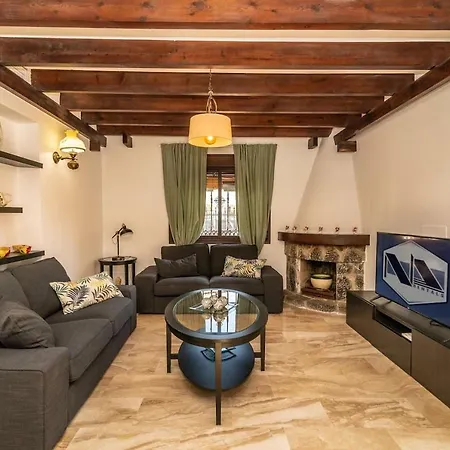 N&a Puerto Marina 4br Paradise Villa